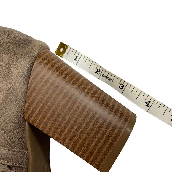 Fergalicious By Fergie Booties Women's 7.5*-8 Honey Sand Whop Stitch Open Toes - Picture 7 of 8